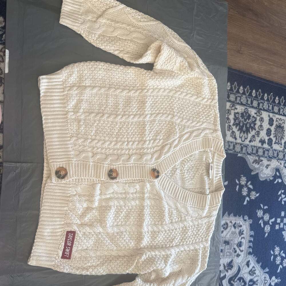Taylor Swiftâ Red Taylorâs Version Cardigan M/L New